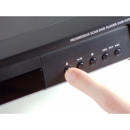 Разборка Samsung DVD-P230 Внешняя крышка и лицевая панель